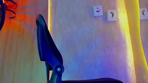 thaddeus king online show from February 11, 7:59 pm