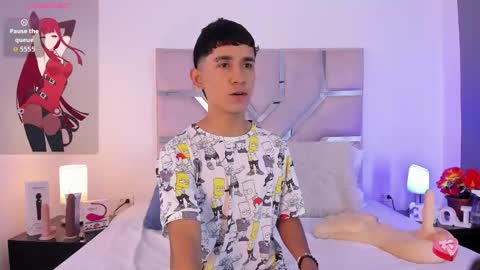 Snapshot of thayler_jones chatting on September 30, 11:14 am Thayler  online show from September 30, 11:14 am