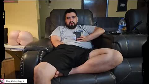 Snapshot of the_alpha_dog_xxx chatting on September 14, 4:36 am the_alpha_dog_xxx online show from September 14, 4:36 am