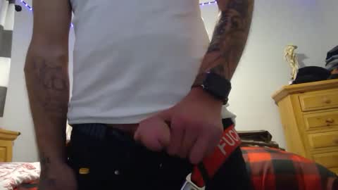 theamezcua98 online show from January 8, 4:23 am