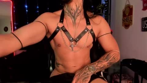 the beast master online show from November 12, 10:25 pm