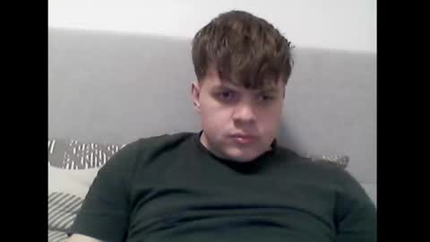 thecuteguy144949 online show from February 24, 7:41 pm