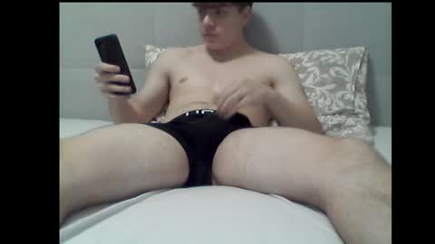 thecuteguy144949 online show from September 21, 6:41 pm