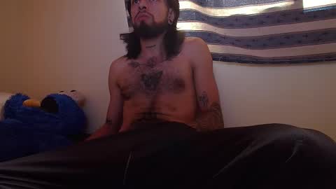 independent Model online show from February 4, 7:00 pm