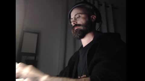 Goofy beard online show from May 9, 4:35 am
