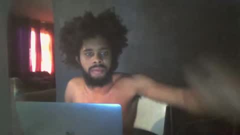 Snapshot of thejamaican101 chatting on February 9, 6:58 pm Alex876 online show from February 9, 6:58 pm