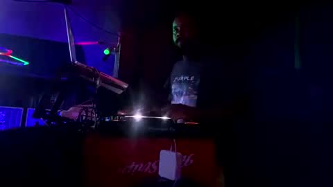 Snapshot of thejamaican101 chatting on September 18, 3:41 am Alex876 online show from September 18, 3:41 am