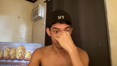 thelifeof_johnpol online show from February 25, 2:56 am