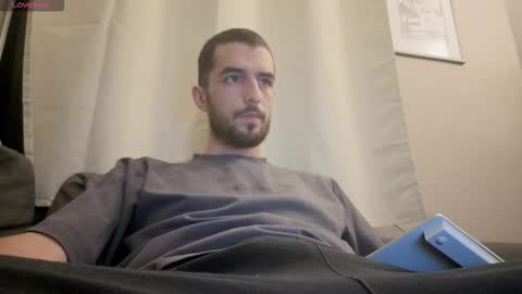 themmistokles online show from October 7, 8:02 pm