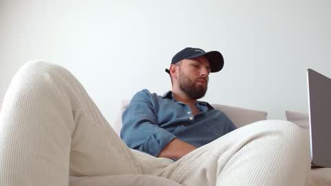 TheMonarchGoat online show from April 5, 5:59 am