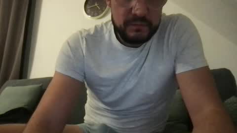 thenudeworldrover online show from February 26, 8:31 pm