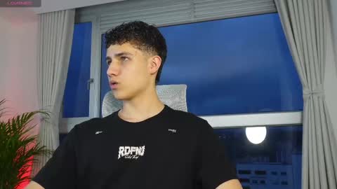  THEO- MATEO  online show from February 25, 11:11 pm