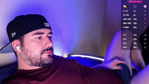 Snapshot of theoravi chatting on December 15, 2:52 am Theo Ravi online show from December 15, 2:52 am