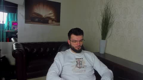 TheoRowan online show from December 15, 6:07 am