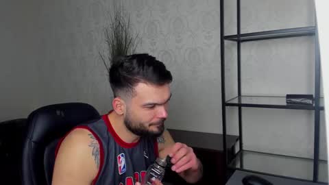 TheoRowan online show from December 3, 6:57 am