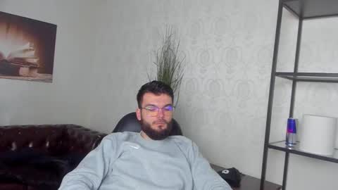 TheoRowan online show from December 18, 5:59 am