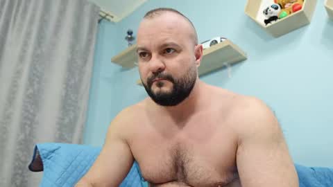 Chris online show from March 4, 6:04 am