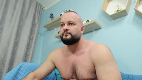 Chris online show from February 5, 4:59 pm