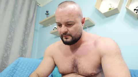 Chris online show from February 14, 6:40 pm