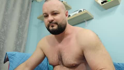 Chris online show from March 3, 5:40 am