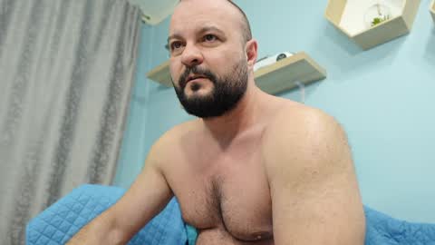 Chris online show from February 3, 5:29 am