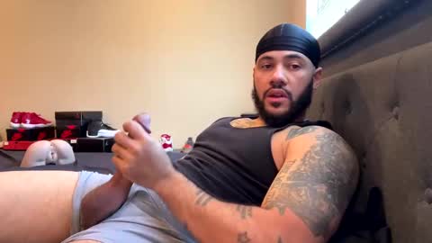 ThePipe online show from December 24, 7:55 pm