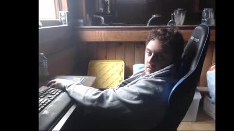 Snapshot of therealbigcheese0695 chatting on March 9, 6:00 pm therealbigcheese0695 online show from March 9, 6:00 pm