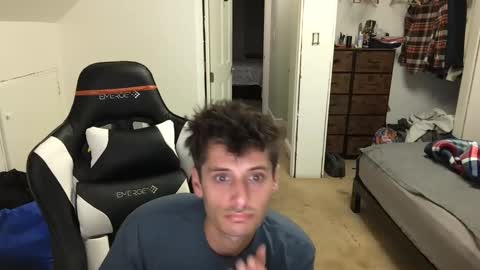 Snapshot of therealdylansdick chatting on October 24, 11:28 pm therealdylansdick online show from October 24, 11:28 pm