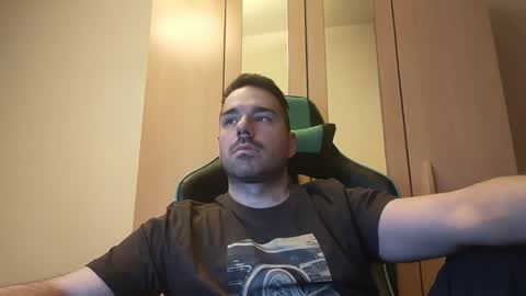 TheRealKing online show from April 19, 7:16 pm