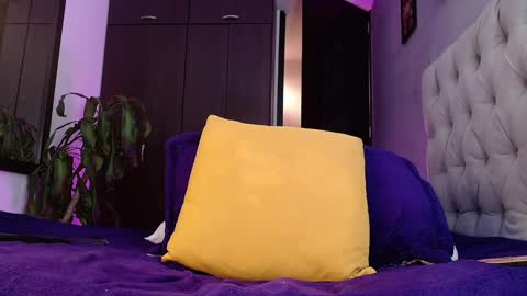 therealsoleil online show from February 1, 5:28 am