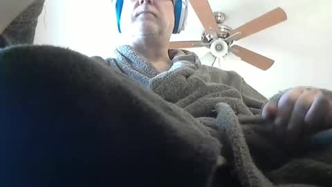 Snapshot of thereisnospoon1970 chatting on December 15, 4:15 pm Neo online show from December 15, 4:15 pm