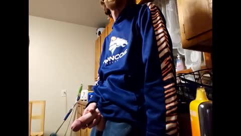 therizzler_1_of_1 online show from January 15, 5:29 am