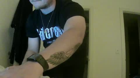 theskeetr27 online show from August 8, 7:48 am
