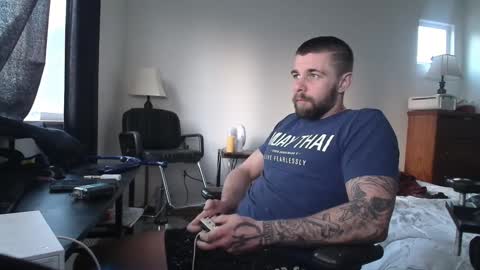 Snapshot of theufcfan_8181 chatting on January 23, 1:08 am troy online show from January 23, 1:08 am