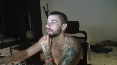 Snapshot of theufcfan_8181 chatting on October 7, 8:29 am troy online show from October 7, 8:29 am