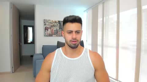 thiago_driussi online show from March 1, 6:32 pm