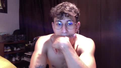 thiago_happy online show from February 24, 3:23 am