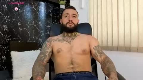 Thiago online show from August 9, 8:47 pm