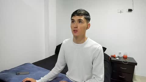 Thiago Wells online show from January 24, 2:28 am