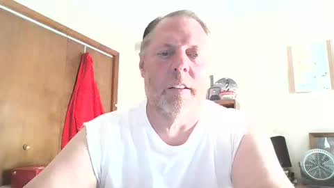 thickcock4u1105 online show from June 7, 8:27 pm