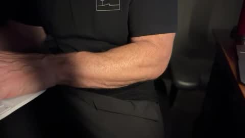 thickcock_9 online show from November 16, 2:25 am