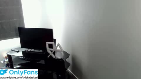 Thick AND Jacked online show from September 9, 9:24 pm