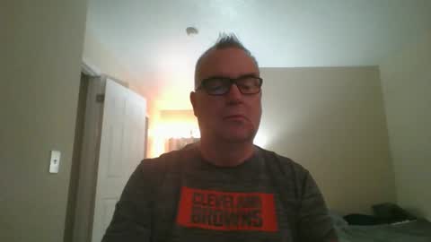 thickwhiteload online show from January 4, 2:46 pm