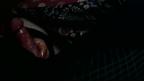 Snapshot of thisbloke96 chatting on February 16, 4:31 am thisbloke96 online show from February 16, 4:31 am