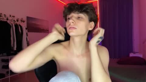 Thomas Hill online show from February 28, 9:58 pm