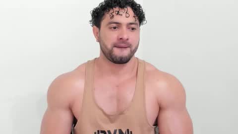 Snapshot of thomas_brandon chatting on October 25, 6:04 am Thomas Brandon online show from October 25, 6:04 am