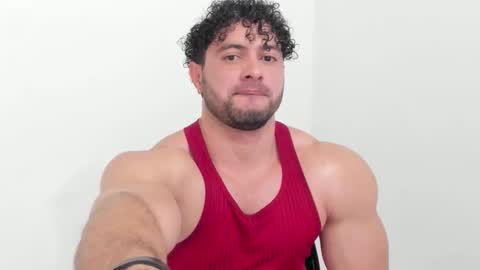 Snapshot of thomas_brandon chatting on October 23, 11:24 am Thomas Brandon online show from October 23, 11:24 am