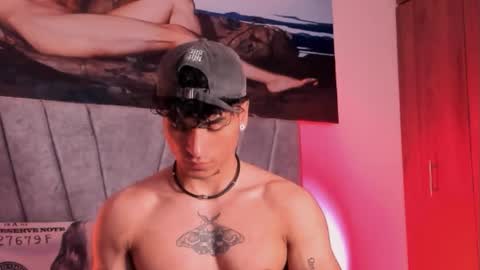 Snapshot of thomas_fit1 chatting on October 23, 1:09 am Thomas 3  JUST STAY AND BE MY LAST LOVE online show from October 23, 1:09 am