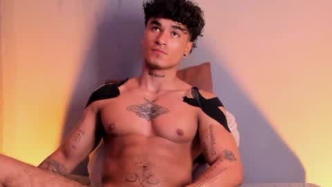 Snapshot of thomas_fit1 chatting on January 5, 2:38 am Thomas 3  JUST STAY AND BE MY LAST LOVE online show from January 5, 2:38 am