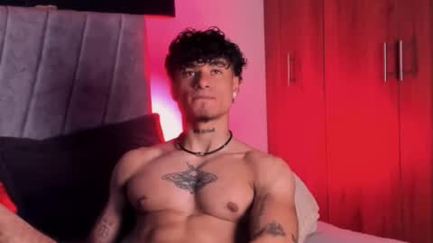 Snapshot of thomas_fit1 chatting on October 3, 5:23 am Thomas 3  JUST STAY AND BE MY LAST LOVE online show from October 3, 5:23 am
